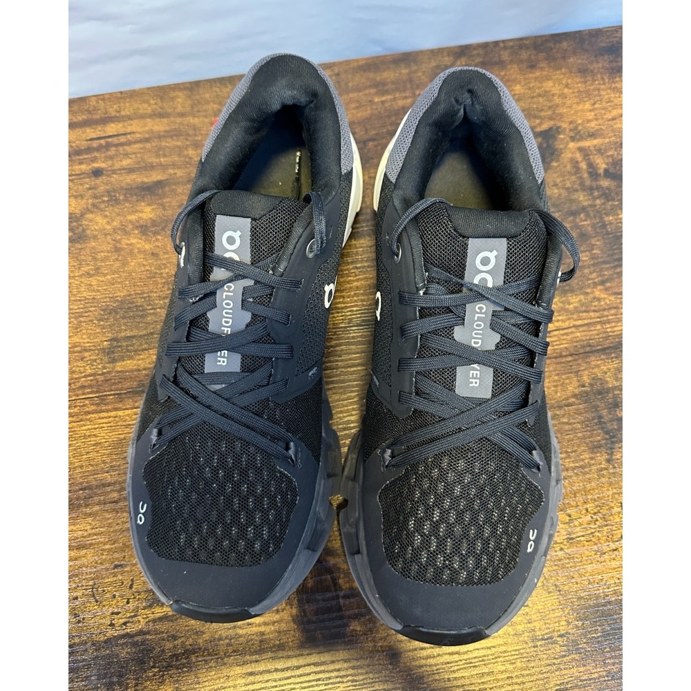 On Cloudflyer 4 Women's Size 9.5 Black White Running Shoes 71.98671 - Picture 13 of 13